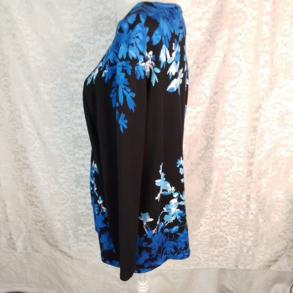 Alfred Dunner black with white and blue flowers 3/4 sleeves top L - Picture 7 of 7